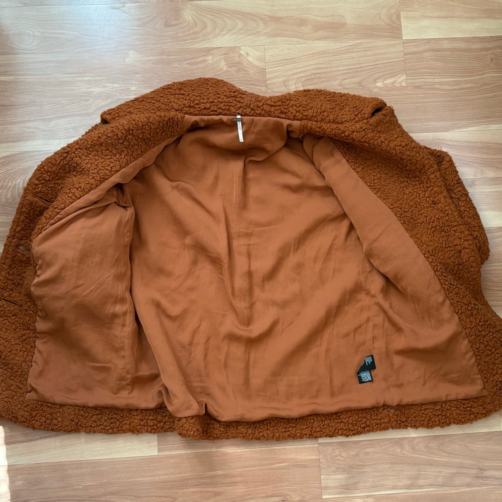 Free people Burnt Orange Shearling Sherpa Teddy Peacoat Jacket Size Medium Cozy - Picture 12 of 15
